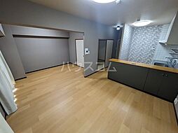 ロビン・ソング 805 8階2LDKのリビング/ダイニング