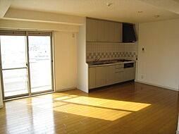 ランブラス桂川 2階2LDKのリビング/ダイニング