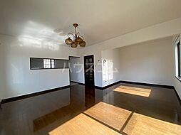 つくば市下広岡戸建 1 1階5LDKのリビング/ダイニング