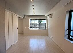 都営大江戸線 西新宿五丁目駅 徒歩8分の賃貸マンション 1階1LDKのリビング/ダイニング