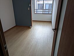 レントハウスフッサ860 203 2階ワンルームのリビング/ダイニング