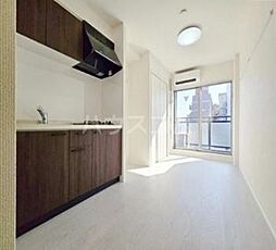 b’CASA KOIWA 2nd 201 2階ワンルームのリビング/ダイニング