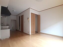 フジメイトA棟 01030 1階ワンルームのリビング/ダイニング