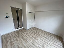 美穂ヶ丘サカタハイツ 7階1Kのリビング/ダイニング