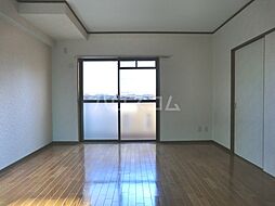 愛知高速東部丘陵線 杁ヶ池公園駅 徒歩11分の賃貸マンション 3階3LDKのリビング/ダイニング