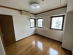 エミュウビル 403