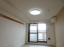 グランエスタード 104 1階1Kのリビング/ダイニング