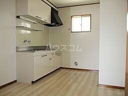 ピュアパレス 2階2DKのリビング/ダイニング