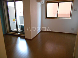 オーベルジュ 3階ワンルームのリビング/ダイニング