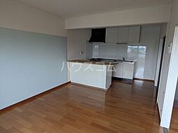 高井ハイツ 402 4階3LDKのリビング/ダイニング