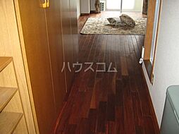 ユトリロつつじが丘 310 3階ワンルームのリビング/ダイニング