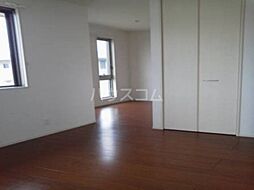 ロイヤルウィット 203 2階2LDKのリビング/ダイニング