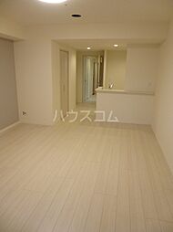 セントラルレジデンス 402 4階ワンルームのリビング/ダイニング