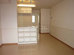 ベイヒルズ 103 1階2LDKのリビング/ダイニング