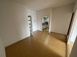 名古屋市営東山線 一社駅 徒歩15分の賃貸マンション 4階3DKのリビング/ダイニング