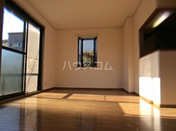 埼玉新都市交通 伊奈中央駅 徒歩2分の賃貸アパート 1階2LDKのリビング/ダイニング