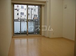 JR総武線 市川駅 徒歩19分の賃貸マンション 7階1Kのリビング/ダイニング