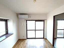 JR東海道本線 六合駅 徒歩28分の賃貸マンション 3階2DKのリビング/ダイニング