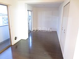 アンブラッセ新検見川 601 6階1Kのリビング/ダイニング