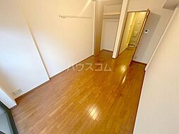 グラン・プレジール 103 1階1Kのリビング/ダイニング