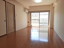 東京メトロ千代田線 綾瀬駅 徒歩7分の賃貸マンション 2階2LDKのリビング/ダイニング