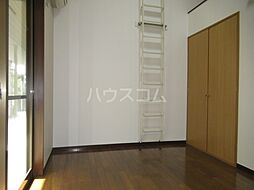 アイランドＢ 106 1階1Kのリビング/ダイニング