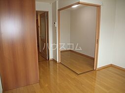 エクセランラウム 105 1階ワンルームのリビング/ダイニング