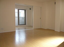 シルフィード 101 1階1LDKのリビング/ダイニング