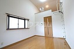 JR鹿児島本線 吉塚駅 徒歩12分の賃貸アパート 2階1Kのリビング/ダイニング