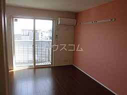 ヴィラ小山　Ａ 202 2階ワンルームのリビング/ダイニング