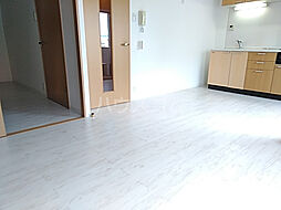 阪急京都本線 西院駅 徒歩3分の賃貸マンション 8階1LDKのリビング/ダイニング