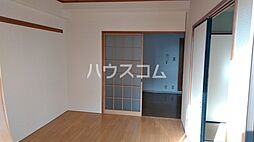 フラワー松本III 402 4階3DKのリビング/ダイニング