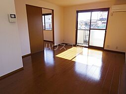 ベルデュールすず樹　Ａ 1階2LDKのリビング/ダイニング