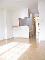 サンアプローズ 102 1階ワンルームのリビング/ダイニング