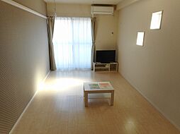 東急田園都市線 鷺沼駅 バス25分 久末下車 徒歩4分の賃貸マンション 1階1Kのリビング/ダイニング