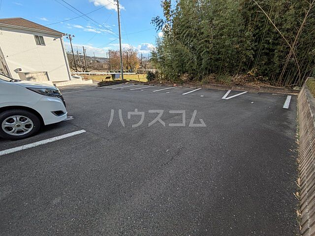 6 / 12