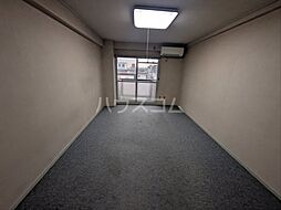 名鉄三河線 梅坪駅 徒歩6分の賃貸マンション 2階1Kのリビング/ダイニング