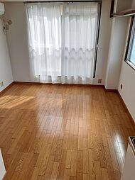 ヴィラガーデン 3階1Kのリビング/ダイニング