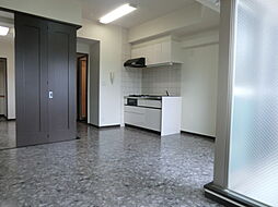 JR東海道本線 金山駅 徒歩8分の賃貸マンション 8階1LDKのリビング/ダイニング