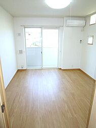 シャロル矢田 206 2階1Kのリビング/ダイニング