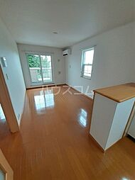 JR上越線 群馬総社駅 7.7kmの賃貸アパート 2階2LDKのリビング/ダイニング