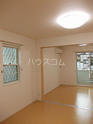 東武伊勢崎線 獨協大学前駅 バス8分 草加西高校入口下車 徒歩7分の賃貸アパート 1階1LDKのリビング/ダイニング