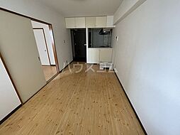 フラッツ100 5階1LDKのリビング/ダイニング