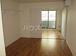 コンフォール王子神谷 102