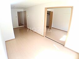 シャインズロード三代　弐番館 202 2階2LDKのリビング/ダイニング