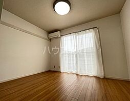 パリス嵐山 0102 1階1Kのリビング/ダイニング