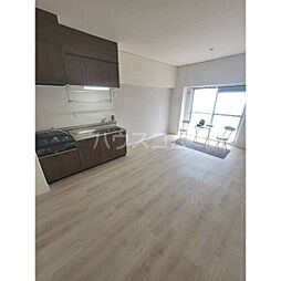 グランドール緑地公園 203 2階2LDKのリビング/ダイニング