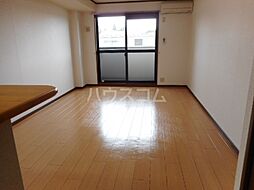 名古屋市営名港線 六番町駅 徒歩10分の賃貸マンション 3階ワンルームのリビング/ダイニング