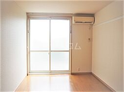 レオパレスバーディー 104 1階1Kのリビング/ダイニング