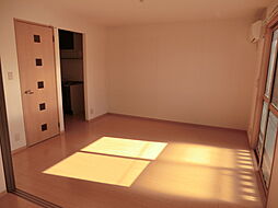 フォルトゥーナ 107 1階1LDKのリビング/ダイニング